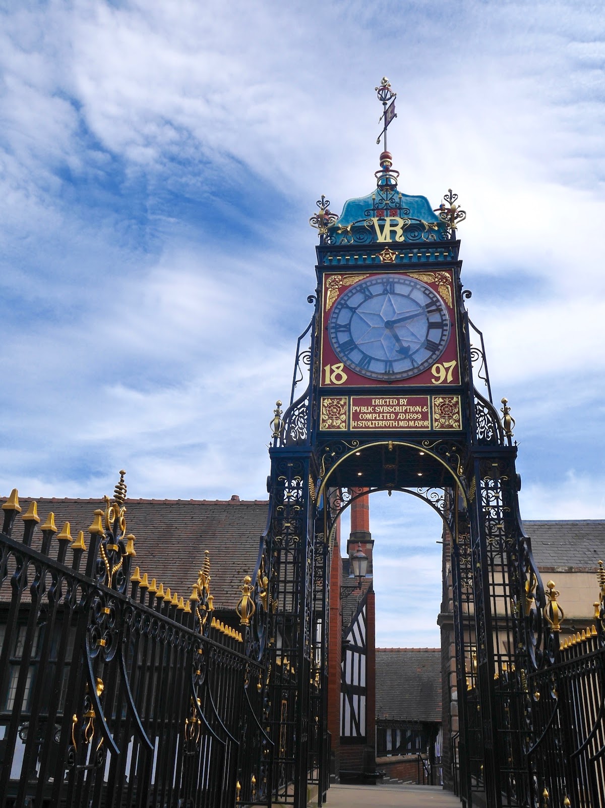 Eastgate Clock Google photo 1